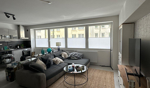 Modernized 3-room ground floor apartment with balcony in Essen