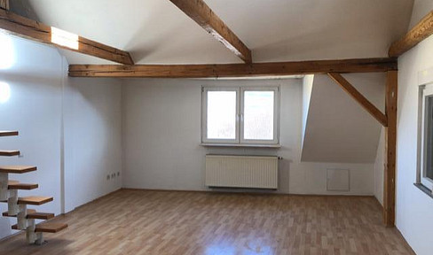 Geräumige 2-Zi.-Dachgeschosswohnung in Lohnsfeld ab 01.07.2025 bzw. 01.08.2025