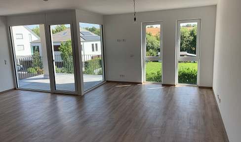 Premium 3-Zimmer-Wohnung mit 2 Balkonen, tollem Ausblick und EBK in Feldrandlage! A+