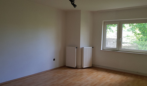 Nähe Barmenia und Uni, Apartment mit Einbauküche und Gartennutzung