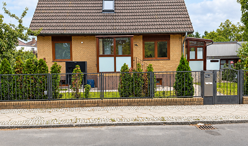 Detached single-family house in Reinickendorf for rent / near Wittenau