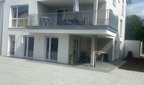 2.5-room penthouse apartment - KFW subsidized - commission-free - garage, carport, parking space and cellar.