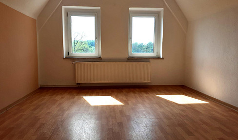 3R-apartment maisonette/attic 54 sqm, top floor, in the center of Kohren-Salis