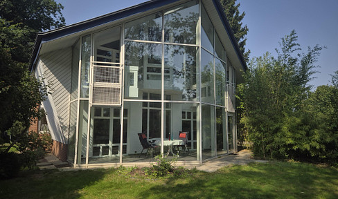 Living in the countryside - design house with sun courtyard and feel-good indoor climate
