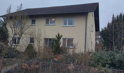 Spacious detached house or apartment building in a great location in Echzell