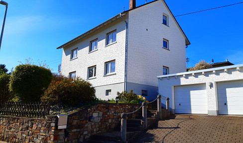 Detached two-family house in Hünstetten Wallrabenstein