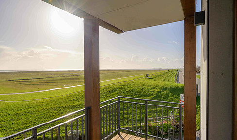 Exclusive vacation on Pellworm: Magnificent North Sea view from the balcony