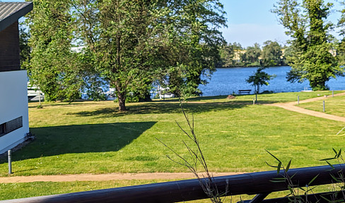 House on Lake Glindow with jetty