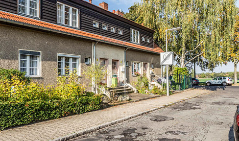 Capital investment in Berlin Lübars: Listed terraced house