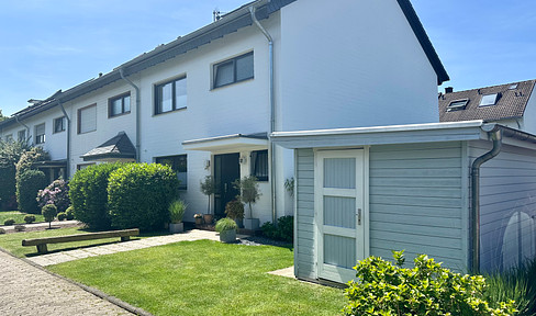 End terraced house in the painters' quarter of Cologne-Rodenkirchen