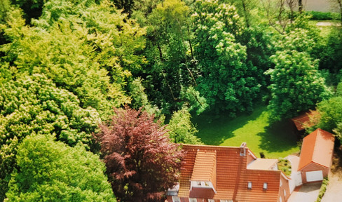 Für Liebhaber und Individualisten ,mitten im Zentrum und doch im Grünen