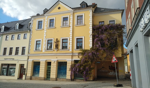 2x apartment building in the center of Glauchau + building plot