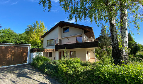 Sunny house, surrounded by greenery and with a beautiful view over Rottenburg and the surrounding area