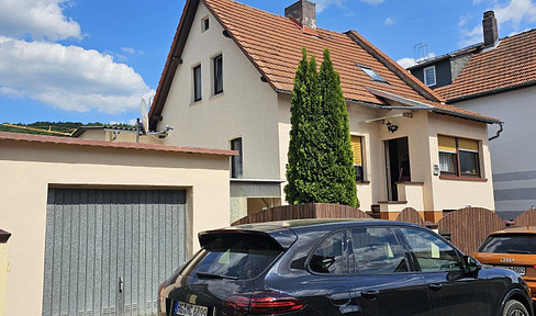 Gründau Lieblos -  RENOVIERTE HAUS MIT EINLIGERWOHNUNG / NEUE HEIZUNG