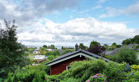 Paradise property near the beach and fjord with two vacation homes near Glücksburg