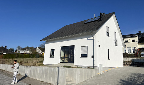 Neuwertiges EFH in bester Wohnlage