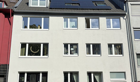 Modern 3-room apartment with balcony in a modernized apartment building as an energy-efficient, future-proof investment