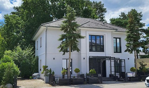 Exclusive Stadtvilla mit Luxusaustattung-Villenpark Berlin/Potsdam