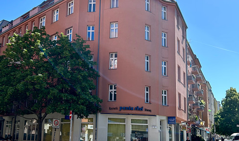 Sanierte Büro-/Praxisräume in zentraler Lage