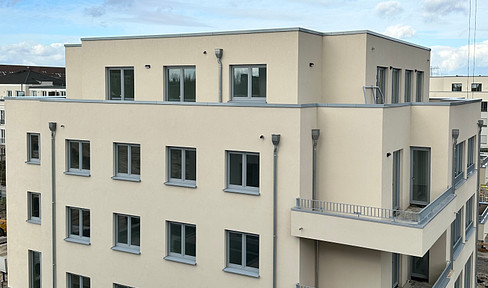 Exklusive, neue 1-Zimmer-Wohnung mit Balkon,  in Berlin-Karlshorst