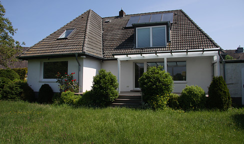Spacious detached house in Timmendorfer Strand for highest bid
