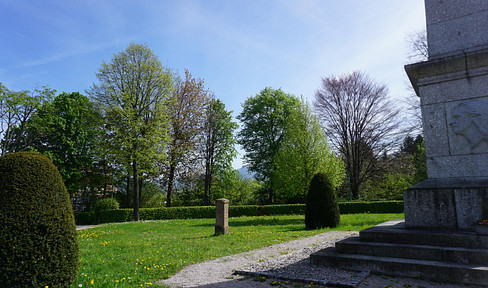 Available again !!! In the best location of Sasbach: 1216 m2 plot of land at the "Turenne monument".