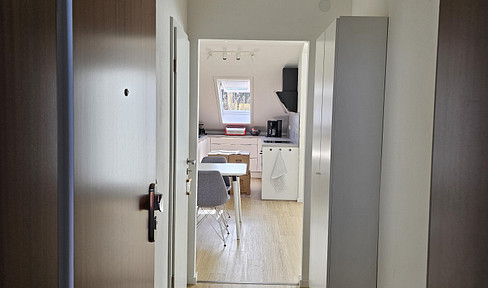 Friendly, modern 2-room apartment with EBK and large loggia