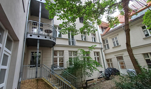 Potsdam, northern city center, Gutenberg Street, retail space in a listed building, courtyard building, 32 square meters.