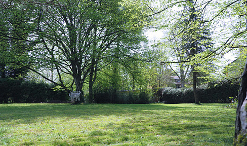 Picturesque villa plot without old stock, commission-free