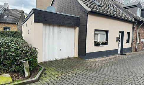 Frechen-City: detached house, garage, inner courtyard, top location