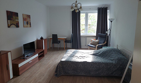 Sonnige und komplett möblierte 1-Zimmerwohnung in Berlin-Steglitz
