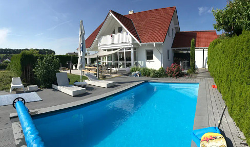 Haus mit Traumküche und Pool