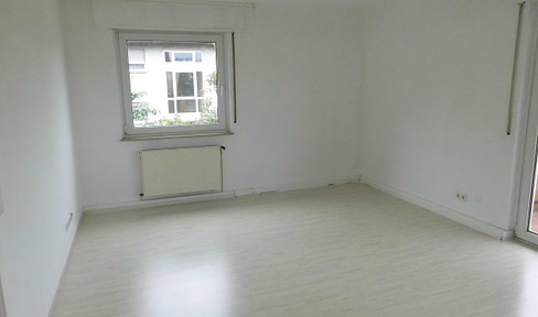 Bright 2.5 room apartment with balcony and view