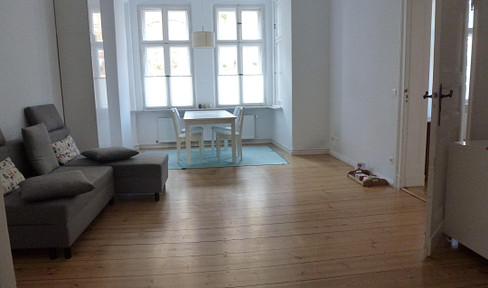 Spacious, bright 3-room apartment in the center of Tegel