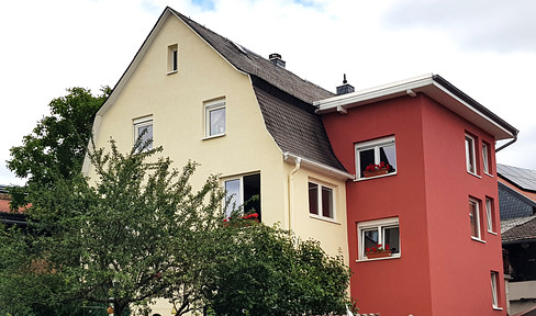 Large detached house or multi-generation house with rental potential and barn