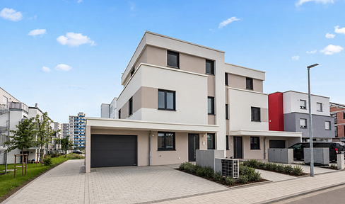 Exclusive single-family home with high-quality finishes, a garage, and a garden.