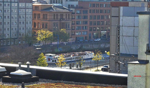 In the middle of the government district on the Spree and Friedrichstrasse