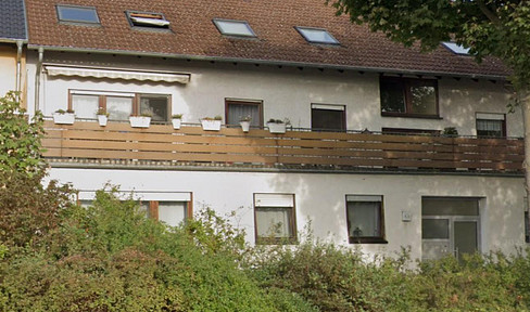 Beautiful apartment in a good location with garage & fitted kitchen as good as new