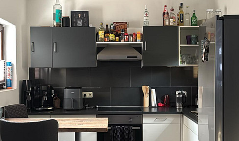 ebenerdige 2,5 Zimmer Whg. mit Küche, Bad, Terrasse, Waschraum