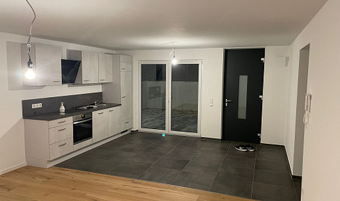 Neuwertige Wohnung mit EBK und Terrasse: attraktive 1,5-Zimmer-Wohnung in Waldenburg