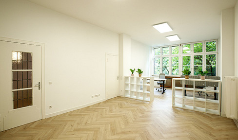 Charming historic building, garden views, and all-inclusive: Office space for teams of up to 8 people.