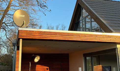 Top maintained two-family house Timmendorfer Strand with beautiful views