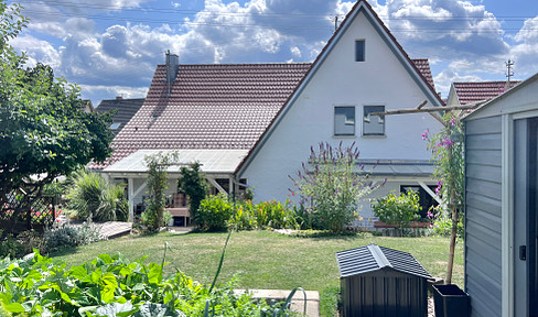 PROVISION FREE Refurbished house with garden PV system Office Practice 2 apartments Expansion reserve Geislingen