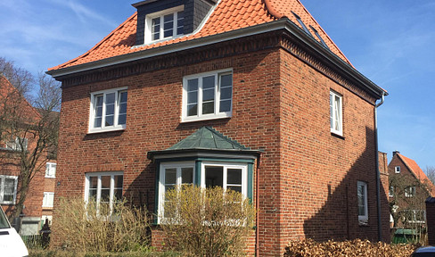 High-quality renovated detached house in a quiet, central location in Schleswig