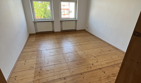 Bright 4-room apartment in a central location in Naumburg