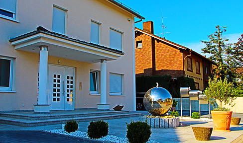 Elegant 2-room apartment in a low-energy house (geothermal heating) in a preferred residential area