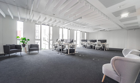 Flexible office space with Alster view: 200-500 m² to let close to the main station