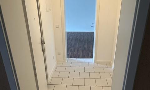 Recently renovated 1-room apartment with balcony - side street of Fischertal