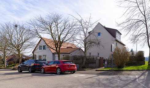 2 Zimmer renovierte DG Wohnung in Ulm-Lehr nahe oberer Eselsberg