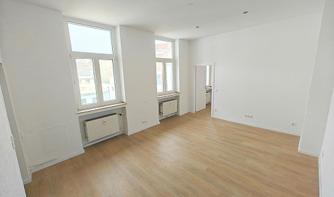 Refurbished 2-room apartment with upscale interior in Uerdingen